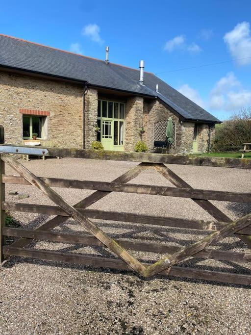 The Wheelhouse At Hewish Mill Villa Bittadon Exterior foto